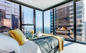 Sky High 180 Panoramic Views-Prime Cbd,Pool & Gym
